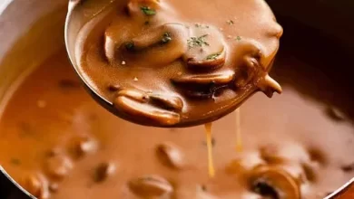 Can Dogs Eat Mushroom Gravy?